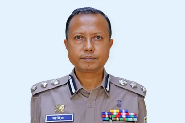 মাসে ২০-২২টি বুকিং থাকত অতিরিক্ত ডিআইজির সেই ফ্ল্যাটে, অতিষ্ঠ ছিল অন্য পুলিশ পরিবার