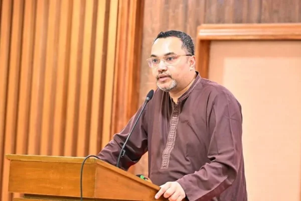 ভিন্নমত ও মতপ্রকাশের স্বাধীনতা গণতন্ত্রের শক্তি: মাহদী আমিন