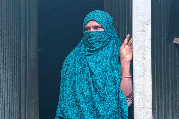 ফ্যামিলি কার্ডের জন্য টিপসই দিয়ে বিধবা জানলেন ‘বিয়ে হয়ে গেছে’