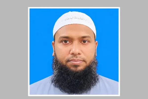 মুসল্লিদের ৭ লাখ টাকা হাতিয়ে নিয়ে উধাও ইমাম