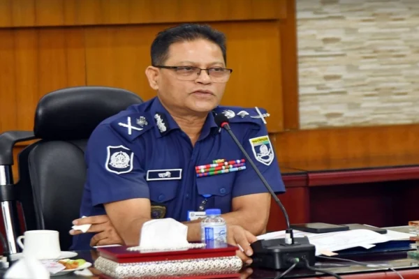 দুর্গাপূজায় ৩ স্তরের নিরাপত্তা, প্রস্তুত সোয়াট ও বোমা নিষ্ক্রিয়কারী দল