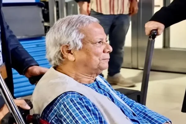 ড. মুহাম্মদ ইউনূসকে হয়রানির ঘটনায় ১২ বিশিষ্ট ব্যক্তির নিন্দা 