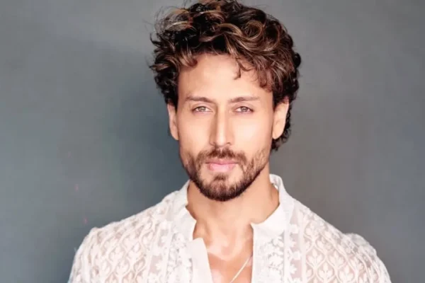 টাইগার শ্রফকে লক্ষ্য করে গুলি