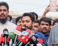 ২ মন্ত্রীর পদত্যাগ চাইলেন নাহিদ ইসলাম
