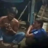 জাবির বটতলায় হোটেলের কর্মচারীদের গাঁজা সেবন, ভিডিও ভাইরাল