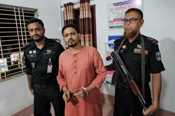 হবিগঞ্জে মধুমতি ডায়াগনস্টিক সেন্টারে অভিযান, ভুয়া চিকিৎসক আটক